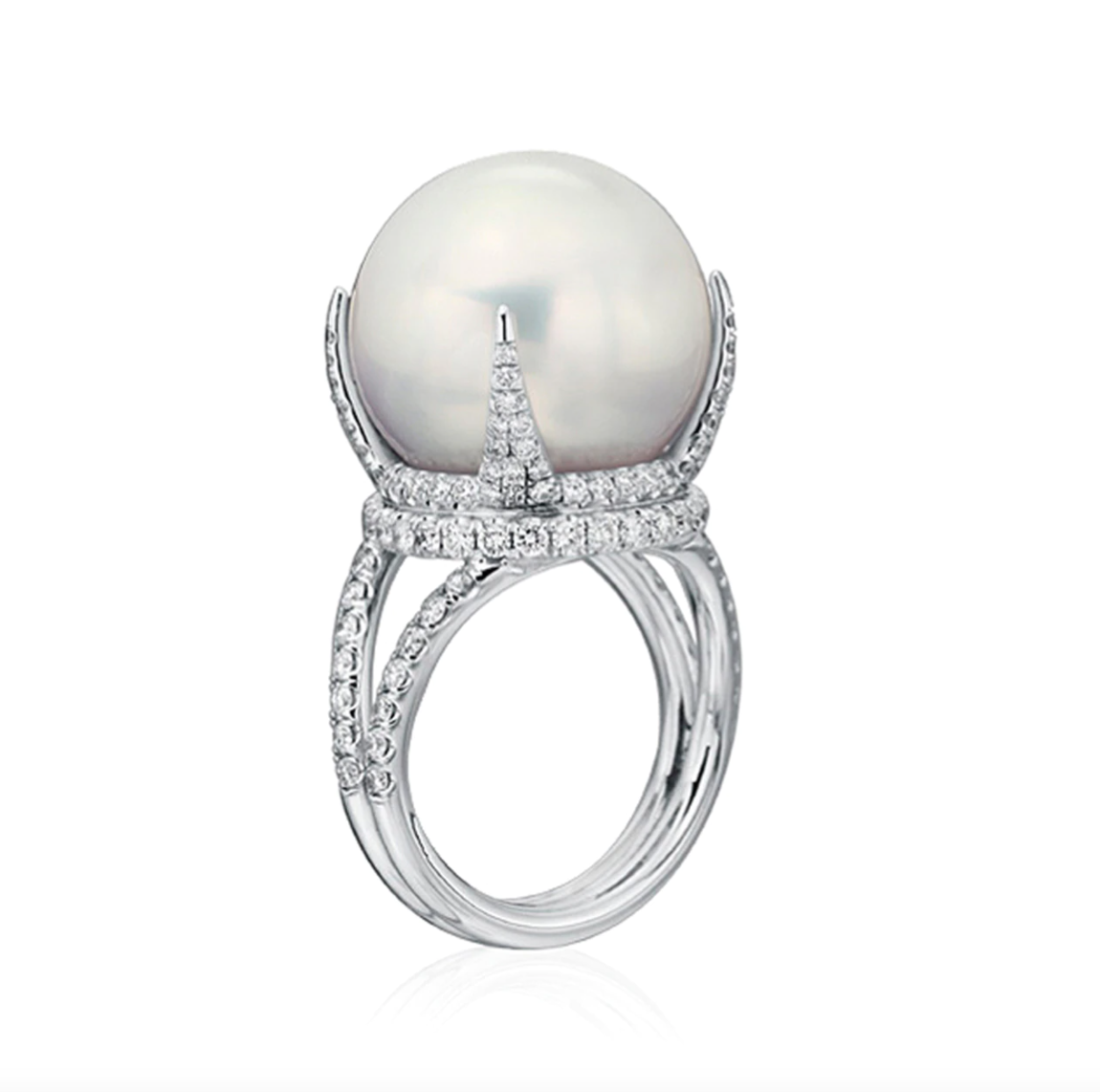 Pearls in the Spotlight: Pearl Engagement Rings